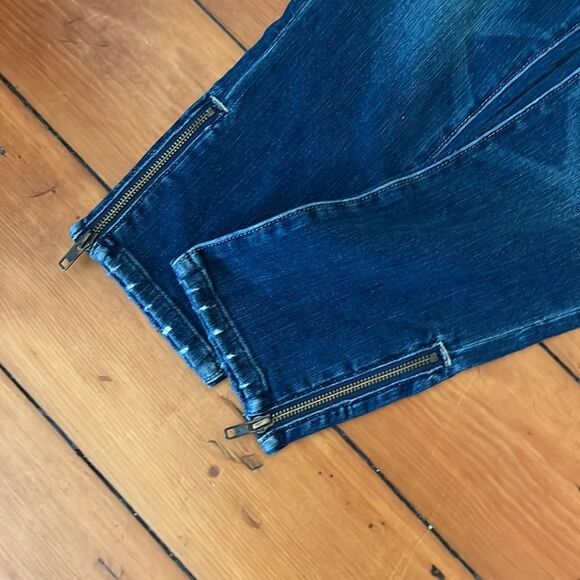 *Guess* NWT Sz 25 1981 Stretch Ankle Zip Crop Ankle Jeans - Picture 11 of 14